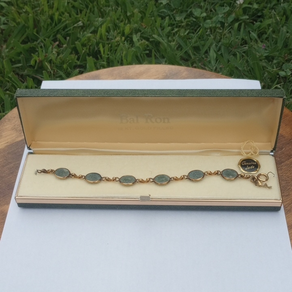 Vintage 12K Gold Filled and Green Jade Bracelet